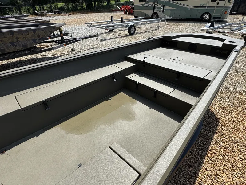 Slide: The Image of Thor Timber Hammer 1754-YAMAHA 60 2026 - 8