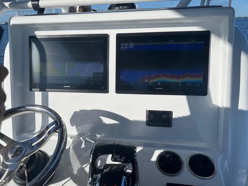 Slide: The Image of Yellowfin 32 2021 - 6