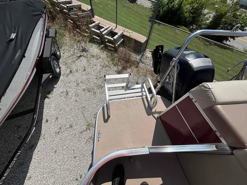 Slide: The Image of Lowe SS 230 2014 - 11