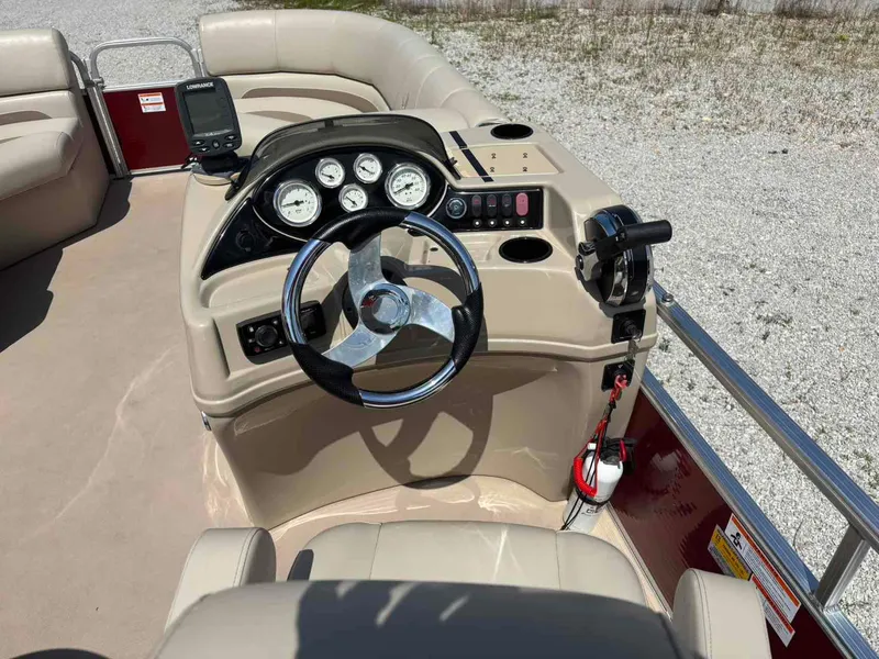 Slide: The Image of Lowe SS 230 2014 - 4