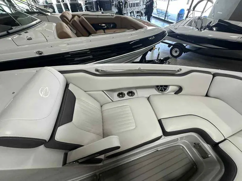 Slide: The Image of Crownline Boats 270 SS 2025 - 6
