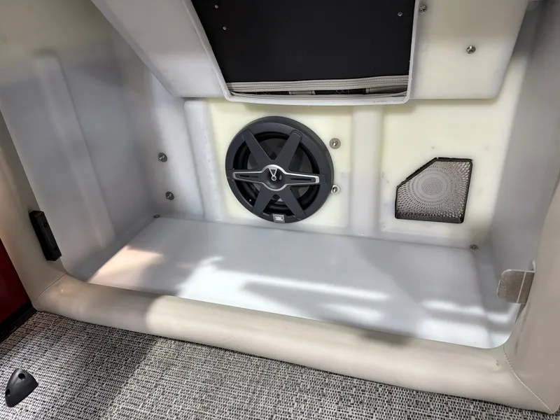 Slide: The Image of Barletta Lusso 25UC 2026 - 12