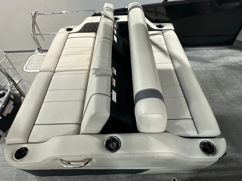 Slide: The Image of Barletta Lusso 23UC 2026 - 11