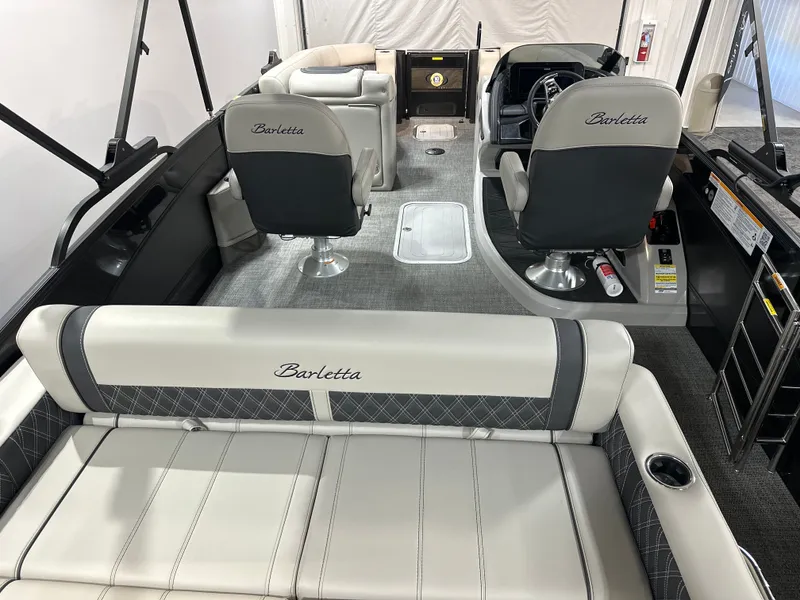 Slide: The Image of Barletta Lusso 23UC 2026 - 8