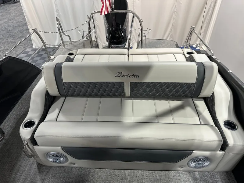 Slide: The Image of Barletta Lusso 23UC 2026 - 9