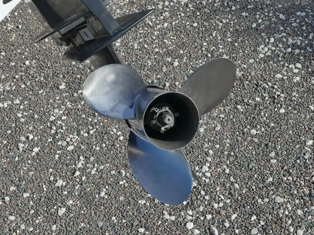 Slide: The Image of Sea Fox 216 Walkaround 2008 - 11