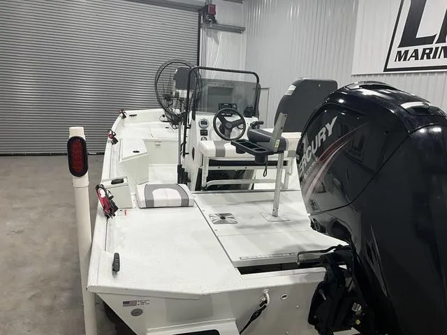 Slide: The Image of Crestliner Bay 2000 2016 - 16