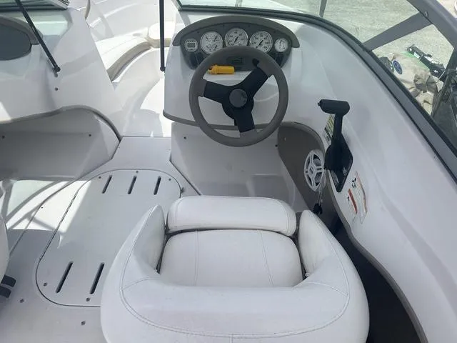 Slide: The Image of Four Winns H180 2008 - 5