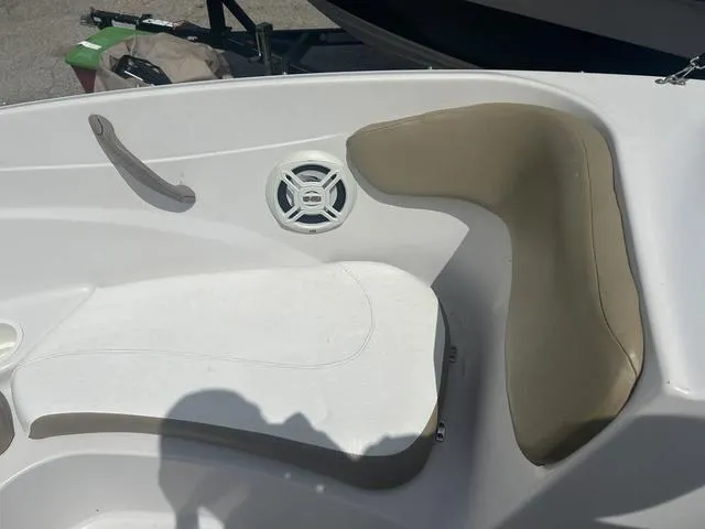 Slide: The Image of Four Winns H180 2008 - 8