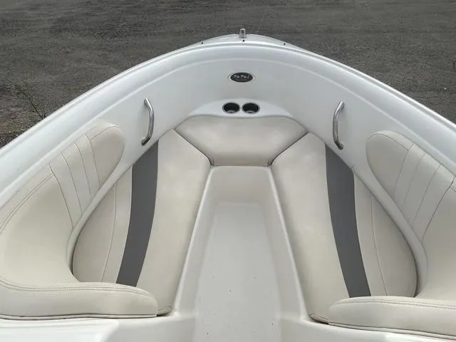 Slide: The Image of Chaparral 180 SSi 2009 - 10