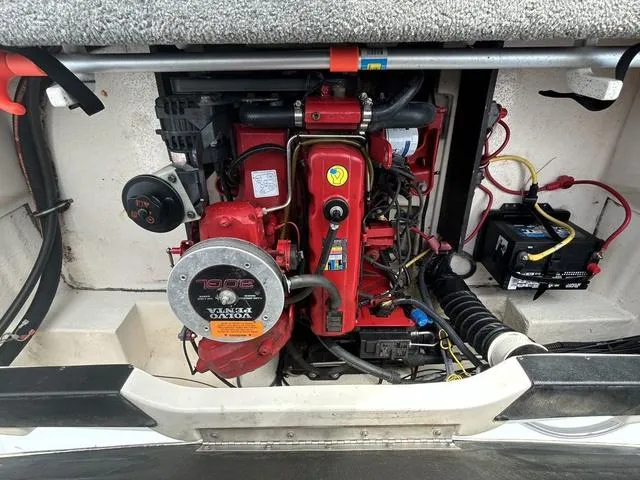 Slide: The Image of Chaparral 180 SSi 2009 - 13