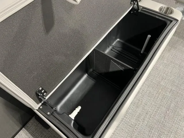 Slide: The Image of Barletta Aria 22CC 2026 - 22