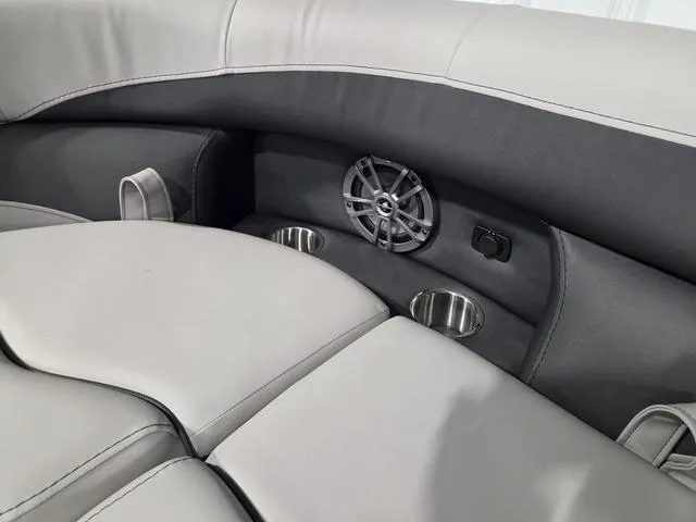 Slide: The Image of Barletta Aria 20L 2026 - 24