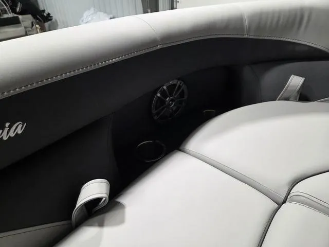 Slide: The Image of Barletta Aria 20L 2026 - 25