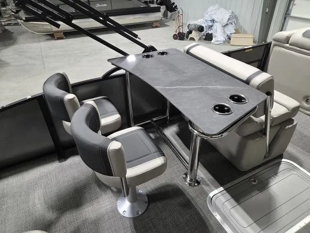 Slide: The Image of Barletta Cabrio 24UE 2026 - 15