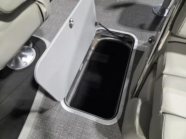 Slide: The Image of Barletta Cabrio 24UE 2026 - 21