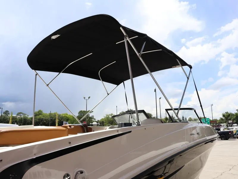 Slide: The Image of Bayliner VR6 Bowrider Outboard 2021 - 21