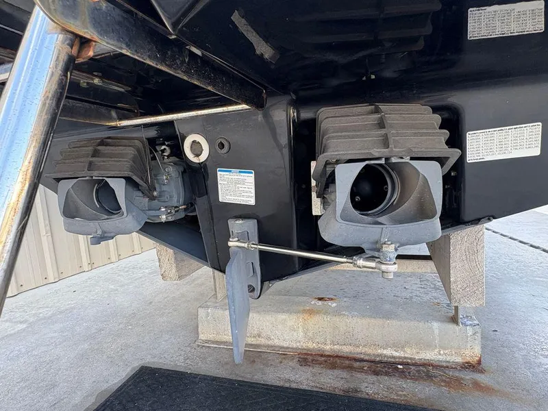 Slide: The Image of 2021 Yamaha Boats 252SE jet propulsion system, close-up view. - 26