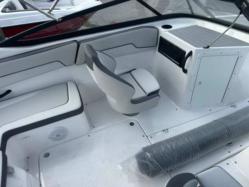 Slide: The Image of Yamaha SX190 2024 - 16