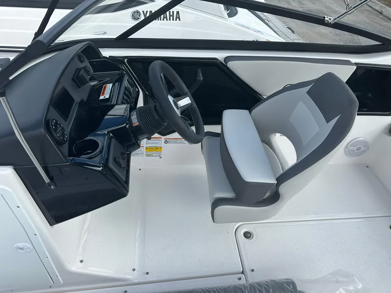 Slide: The Image of Yamaha SX190 2024 - 17