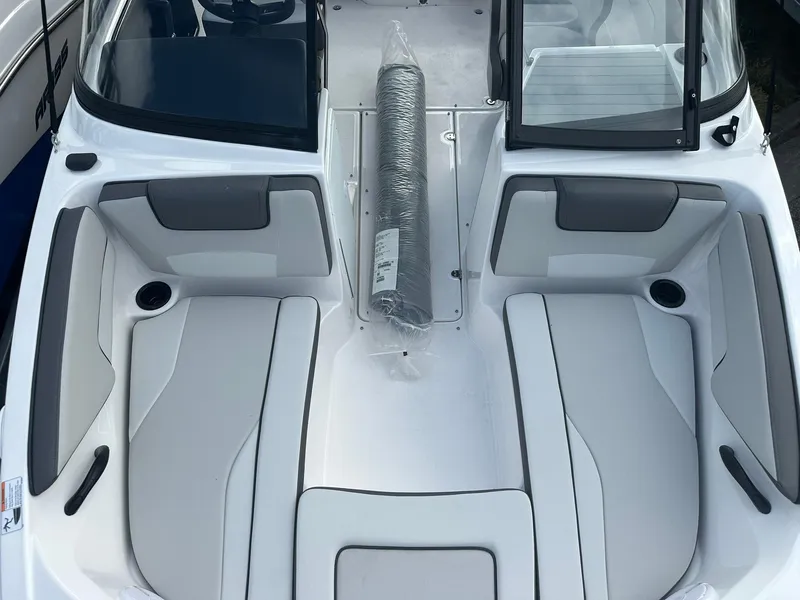 Slide: The Image of Yamaha SX190 2024 - 19