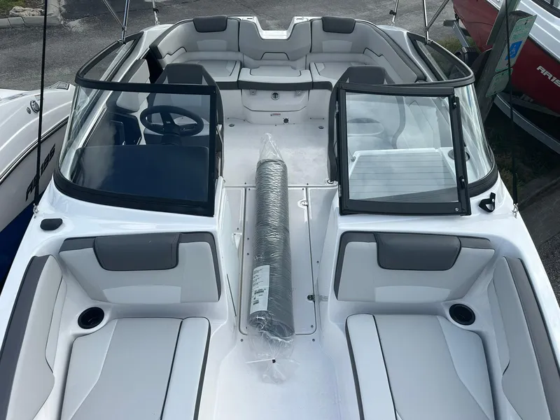 Slide: The Image of Yamaha SX190 2024 - 20