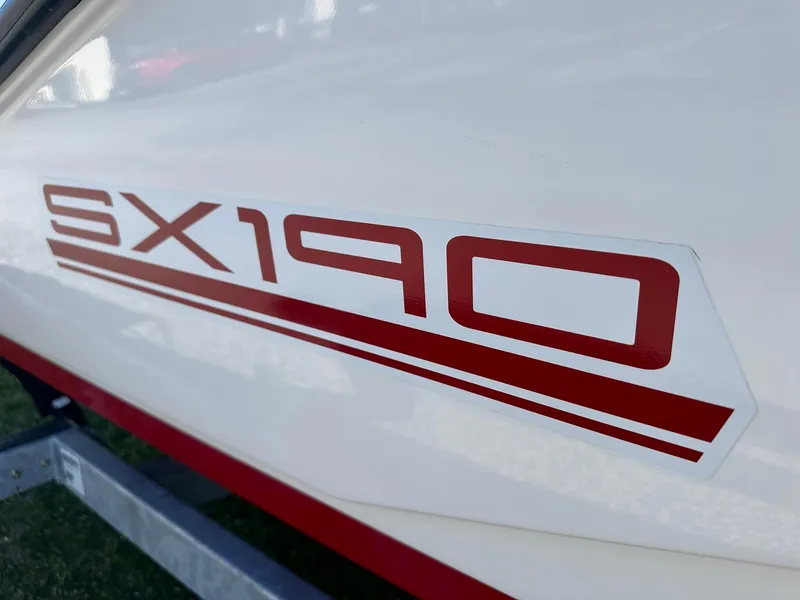 Slide: The Image of Yamaha SX190 2024 - 3