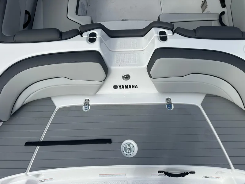 Slide: The Image of Yamaha SX190 2024 - 9