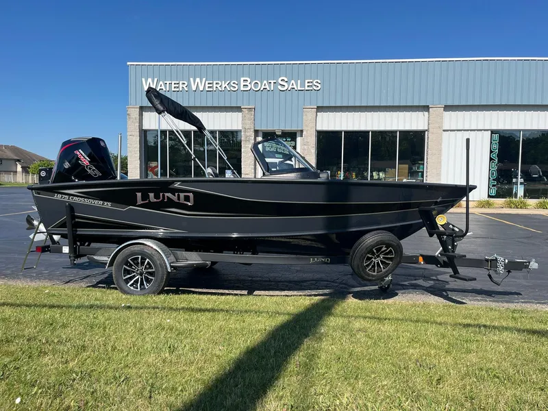 Slide: The Image of 2026 Lund 1875 Crossover XS boat on trailer at Water Werks Boat Sales. - 38