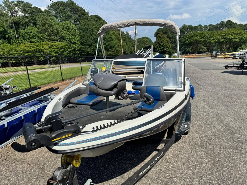 Slide: The Image of Ranger 1750 Reata 2012 - 3