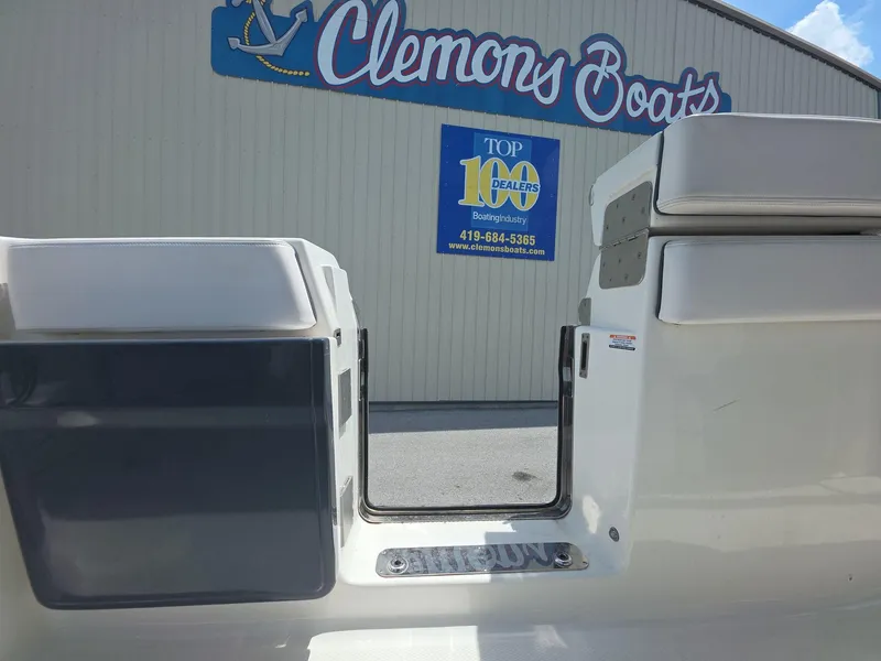 Slide: The Image of 2021 Robalo R272 Center Console boat at Clemons Boats dealership. - 16