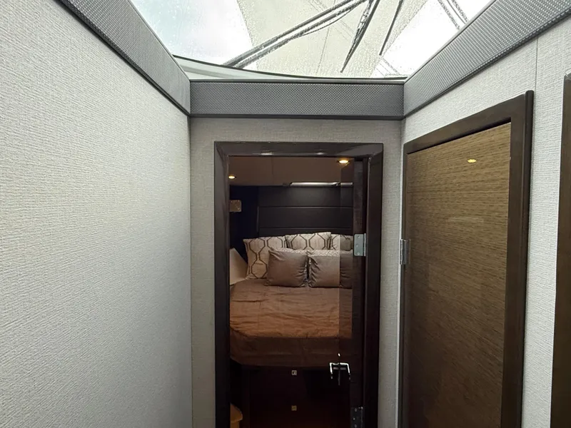 Slide: The Image of Cruisers Yachts 42 Cantius 2018 - 56