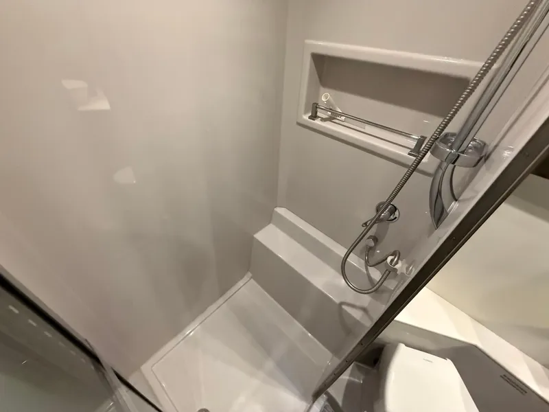 Slide: The Image of Cruisers Yachts 42 Cantius 2018 - 63