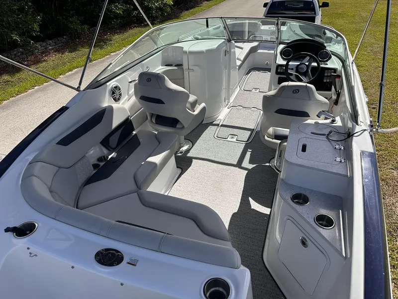 Slide: The Image of Hurricane SD2400 2021 - 11