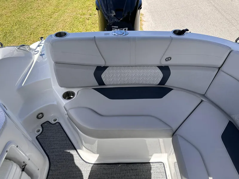 Slide: The Image of Hurricane SD2400 2021 - 12