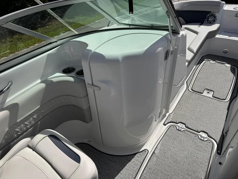 Slide: The Image of Hurricane SD2400 2021 - 25