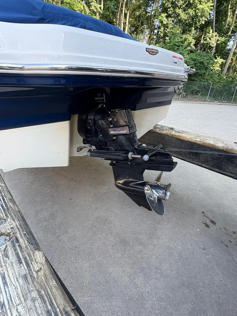 Slide: The Image of Chaparral 21 H2O Sport 2017 - 10