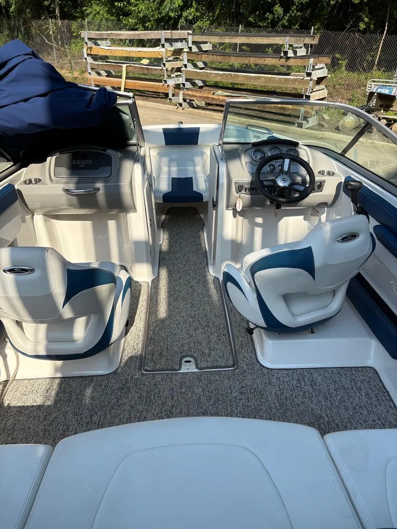 Slide: The Image of Chaparral 21 H2O Sport 2017 - 5