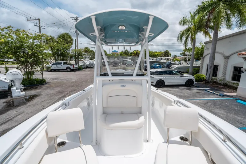 Slide: The Image of Sea Hunt Ultra 219 2026 - 24