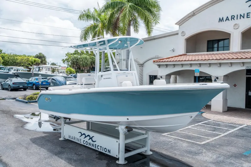 Slide: The Image of Sea Hunt Ultra 219 2026 - 8