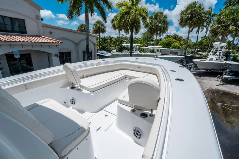 Slide: The Image of Sea Hunt Gamefish 30 Forward Seating 2026 - 26
