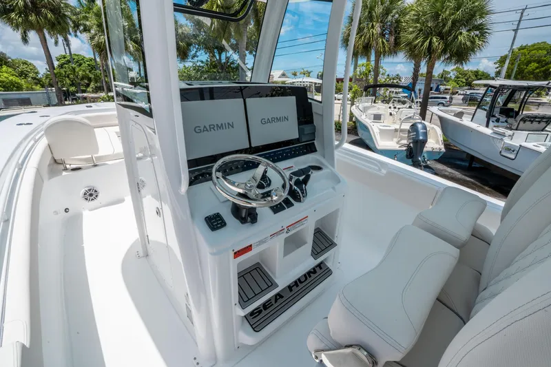 Slide: The Image of Sea Hunt Gamefish 30 Forward Seating 2026 - 19