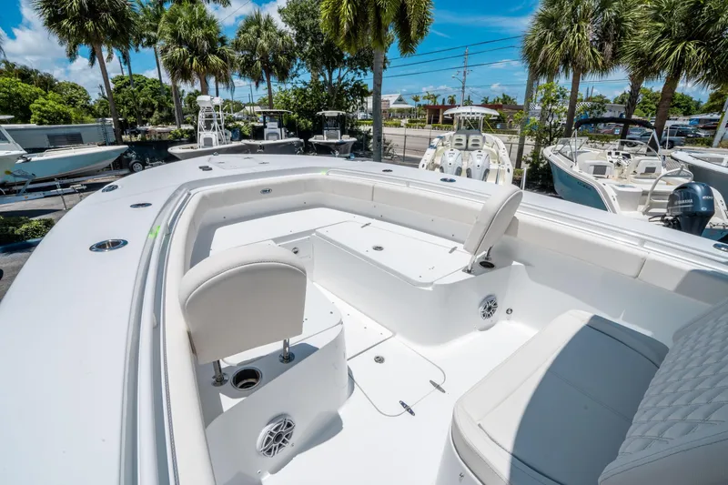 Slide: The Image of Sea Hunt Gamefish 30 Forward Seating 2026 - 29