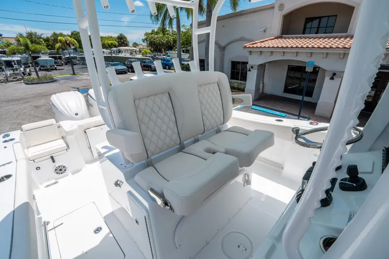 Slide: The Image of Sea Hunt Gamefish 30 Forward Seating 2026 - 23