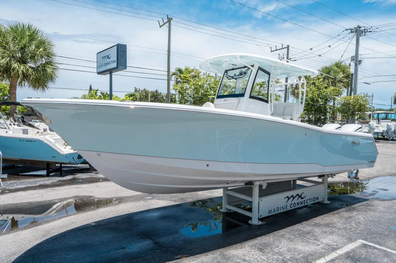 Slide: The Image of Sea Hunt Gamefish 30 Forward Seating 2026 - 6