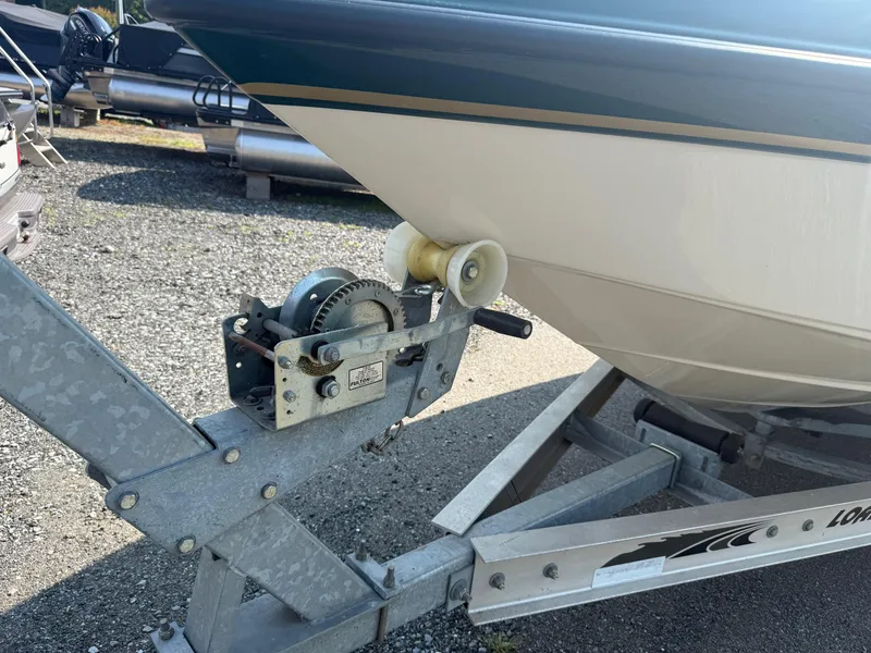 Slide: The Image of Crownline Boats 225 BR 1999 - 10