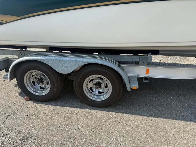 Slide: The Image of Crownline Boats 225 BR 1999 - 15