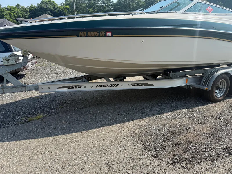 Slide: The Image of Crownline Boats 225 BR 1999 - 2