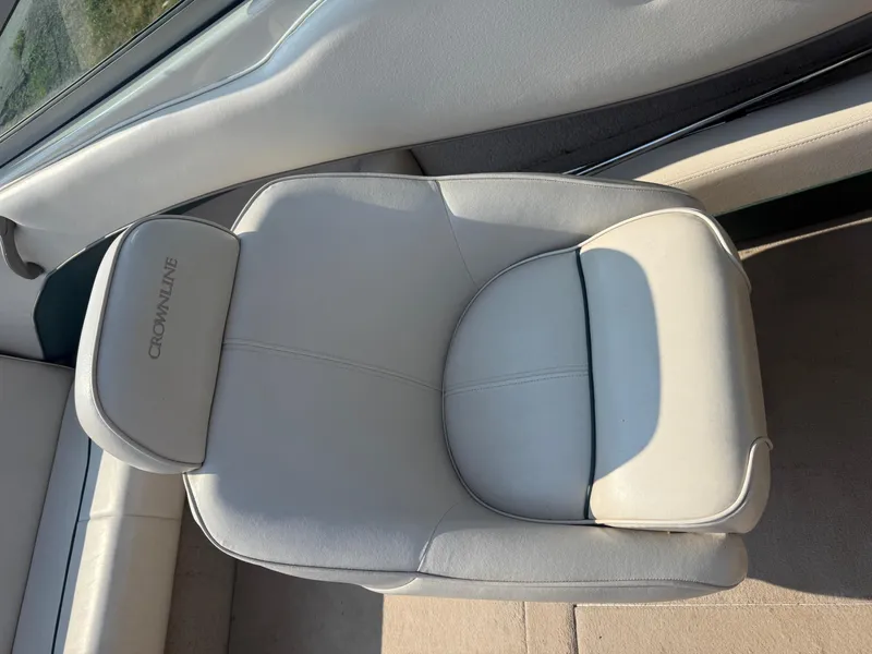 Slide: The Image of Crownline Boats 225 BR 1999 - 20