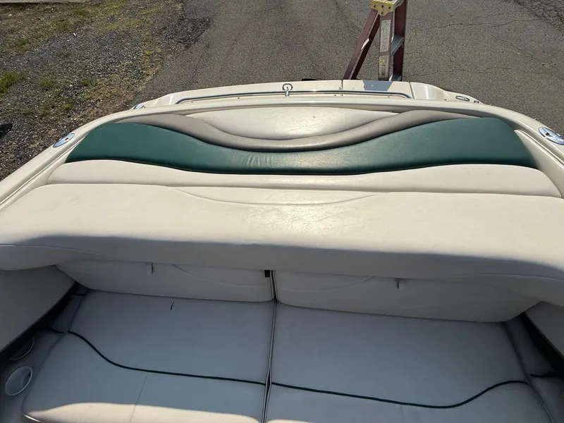 Slide: The Image of Crownline Boats 225 BR 1999 - 35